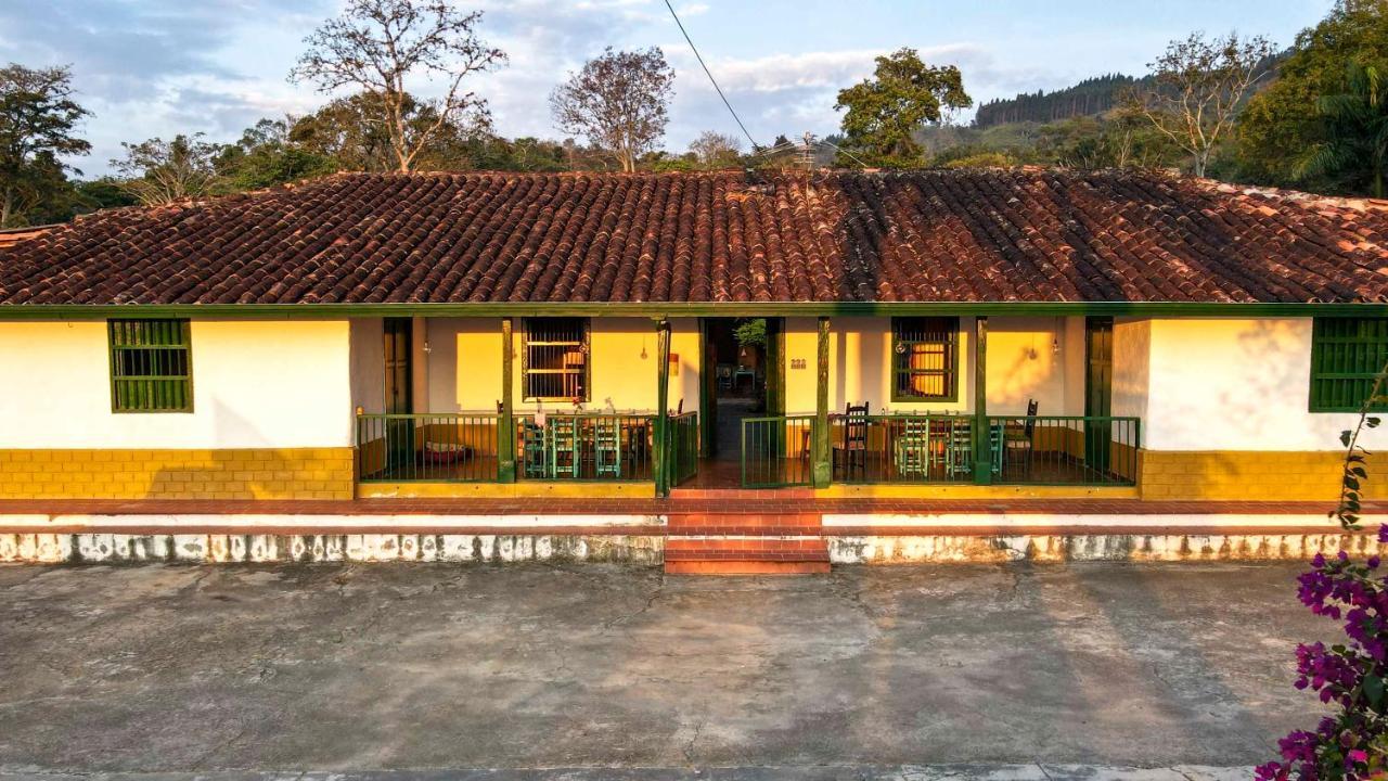 La Hacienda Vandrarhem San Gil Exteriör bild